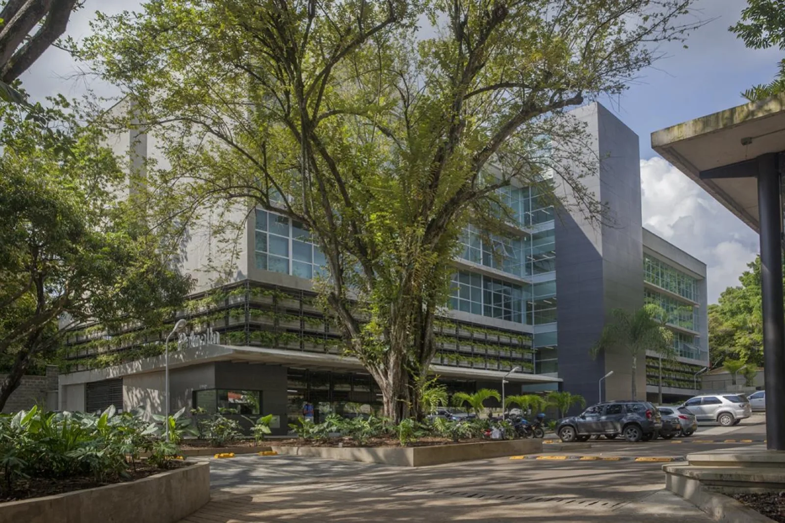 Palo Alto Building, Cali — useit headquarters
